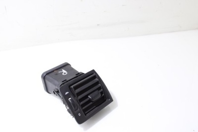 Решітка обдув права volvo v50 фото №1