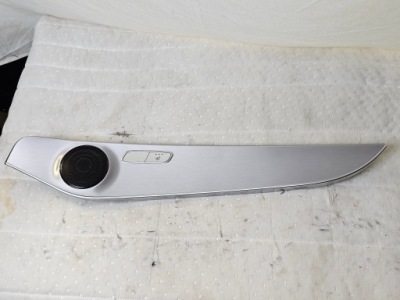 Защита молдинг декоративная  дверь правый перед mercedes 205 переключатель сидений фото №1