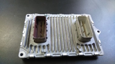 Jeep kl бортовий комп'ютер 68259137aa фото №1