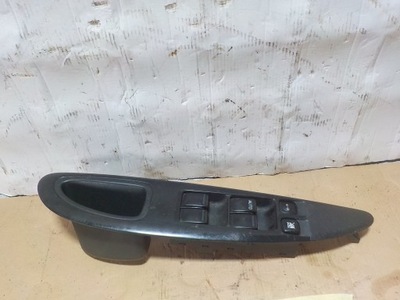 Nissan primera p12 2.2d 2004 перемикач вікон 80961av660 фото №1