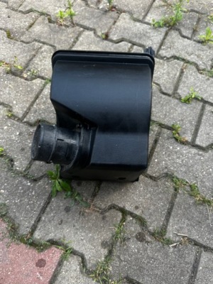 Корпус фільтра повітря kia optima 4 витратомір фото №1