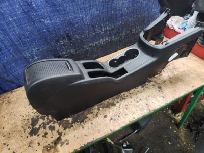 Ford b-max тунель середній бардачок фото №1