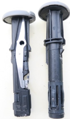 Втулки підголівник сидіння перед vw t5 03-15 фото №1