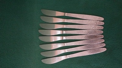 8 sztuk noży stołowych