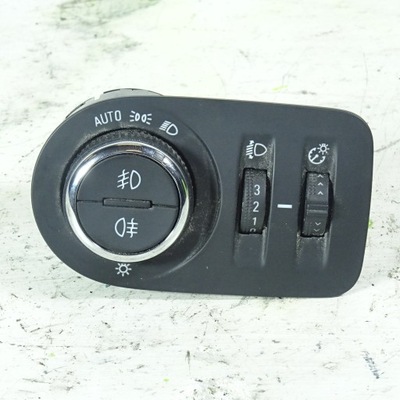 Opel combo e вимикач світла 39085924 фото №1