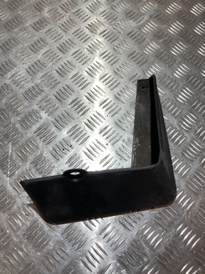 Бризковик правий задня toyota prius iv 15- фото №1