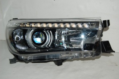 Toyota hilux viii led правая лампа 2015-2020 eu фото №1