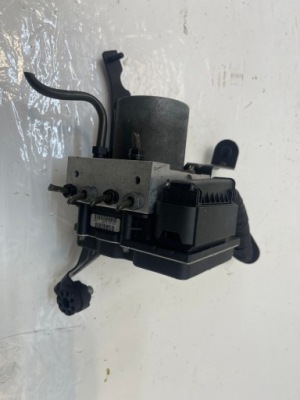 Bmw 5 e60 e61 насос abs ecu 34526777799-01 фото №1