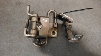 Петля двері правий задня vw golf v vi golf vi plus оригінальний номер lh8z фото №1