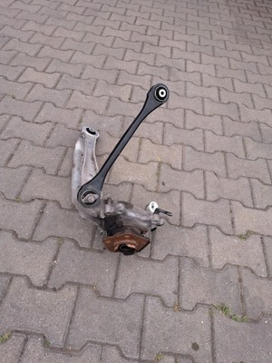 AUDI A4 A5 CUBO PALANCAS IZQUIERDO PARTE TRASERA 8W0505459D  