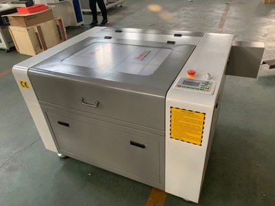 Laser CO2 60W 700x500 elektryczny stół okazja VAT