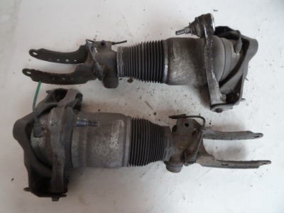 Пневморессоры правый перед audi q7 3.0 tdi фото №1