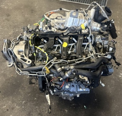 Trafic iii vivaro 2,0 dci двигун m9r v710 фото №1
