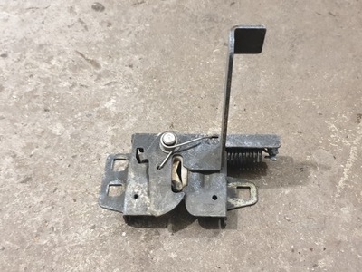 Ford escort 95-02 замок капот фото №1