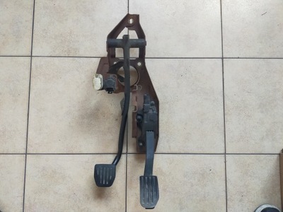 Volvo xc60 - педаль газа тормоза педали фото №1