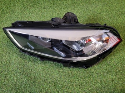 Bmw 1 f40 лампа левая фара левый led 7214913 фото №1