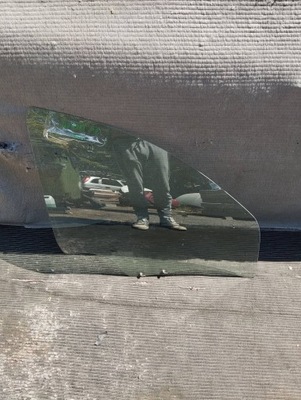 Стекло дверь перед правая передняя dacia duster i 10-18 09 r фото №1