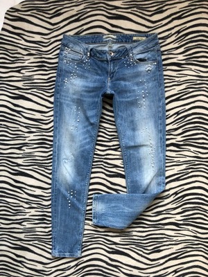 GUESS spodnie jeans rurki zdobione logowane 28