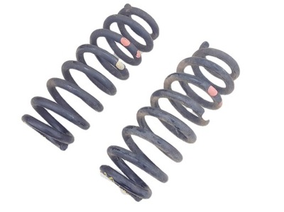 Suzuki grand vitara ii 2.0 140km 07r пружина задняя фото №1