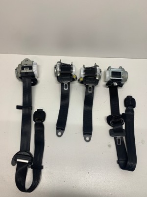 Alfa romeo stelvio ремни безопасности перед задний  комплект фото №1