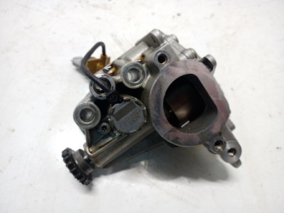 Насос оливи renault arkana 1.3 tce 150008447r фото №1