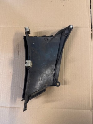 Bmw 7 g11 воздухозаборник воздуха 7347375 фото №1