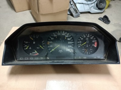 Лічильник mercedes w124 87001199 фото №1