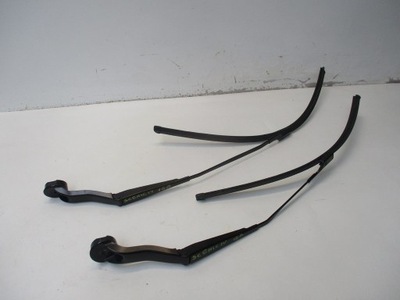 SOPORTE VARILLAS LIMPIAPARABRISAS RENAULT SCENIC IV  