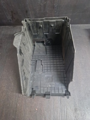 Корпус аккумулятор citroen berlingo ii 1.6 hdi фото №1