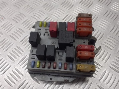 Коробка предохранителей alfa romeo 159 1.9 jtd 50504455 фото №1