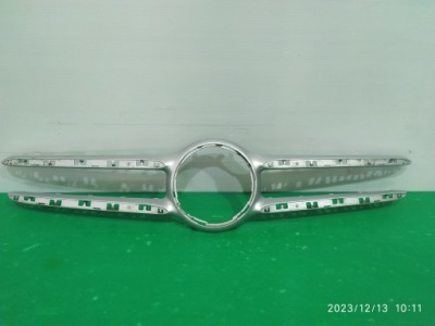 Накладка решётка радиатора решётка радиатора перед mercedes b-klasa 247 w247 a2478881000 фото №1