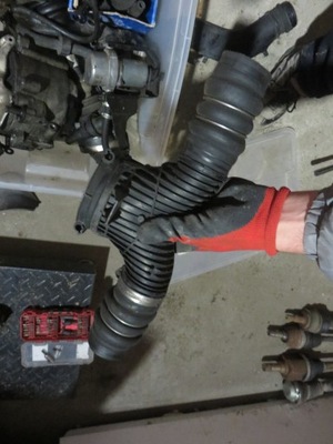 Труба інтеркулер porsche cayenne 4.5 t 7l5145770 r фото №1