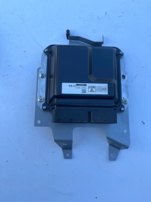 Fullback l200 бортовой компьютер двигателя блок управления 2.4 2015- фото №1