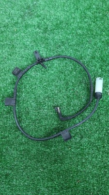 Контакт датчик тормозных колодок перед mini cooper s d 07-15, фото №1