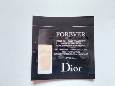 Vzorka matnej podkladovej bázy Dior Forever 24H