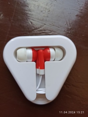 Słuchawki kolor czerwony