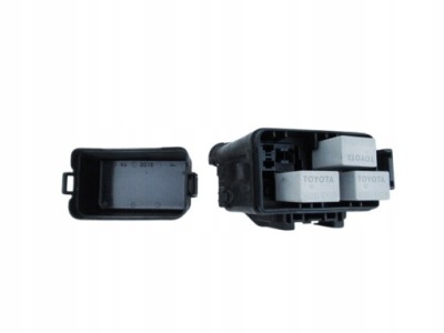 Корпус реле toyota avensis t27 фото №1