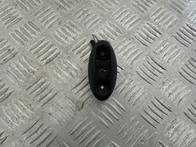 Mini cooper r50 переключатель люк 6918396 03015060 фото №1