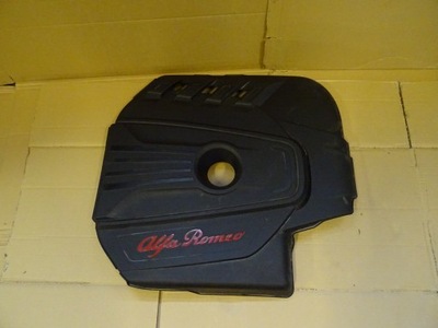 Alfa romeo stelvio крышка na двигатель 2.2 d фото №1