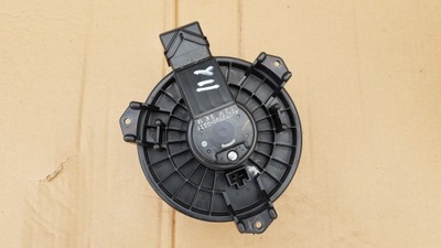 Toyota yaris ii 06-11 вентилятор вентилятор фото №1