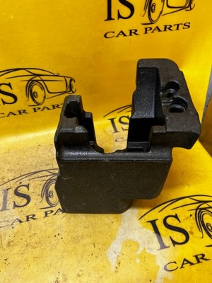 Вкладиш пінополістирол бардачок багажника bmw f40 фото №1