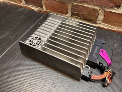 Mercedes w212 усилитель аудио a2129007108 фото №1