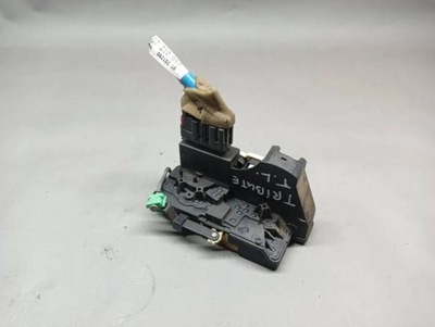 Mazda tribute замок дверь левый задняя задний фото №1