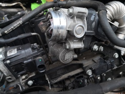 Дроссельная заслонка opel astra 5 k 1.6 cdti фото №1