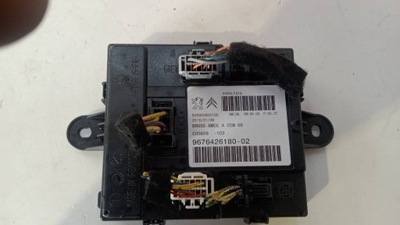 Citroen c4 picasso ii 2013-2019 блок керування модуль кришки 9676426180 фото №1