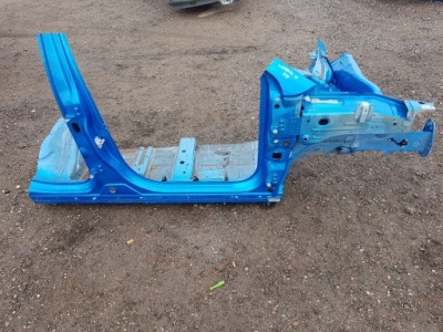 Jeep compass 17- четверть правая порог блок двигателя usa фото №1