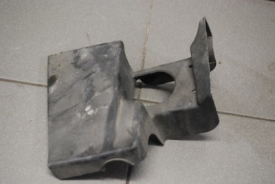 Защита бачок усилителя a6 c5 4b0972807d фото №1