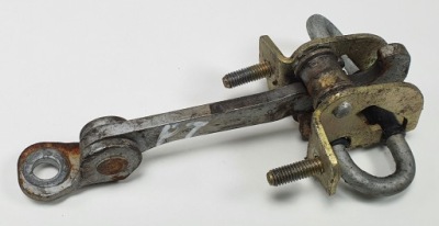 Обмежувач двері правий задній alfa romeo 147 фото №1