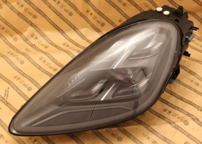 Porsche cayenne 3 9y0 17+ фара перед full led matrix 9y0941035l фото №1