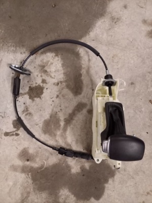 Kia sportage iv lift выборщик ручка передач 46701-d4440 фото №1